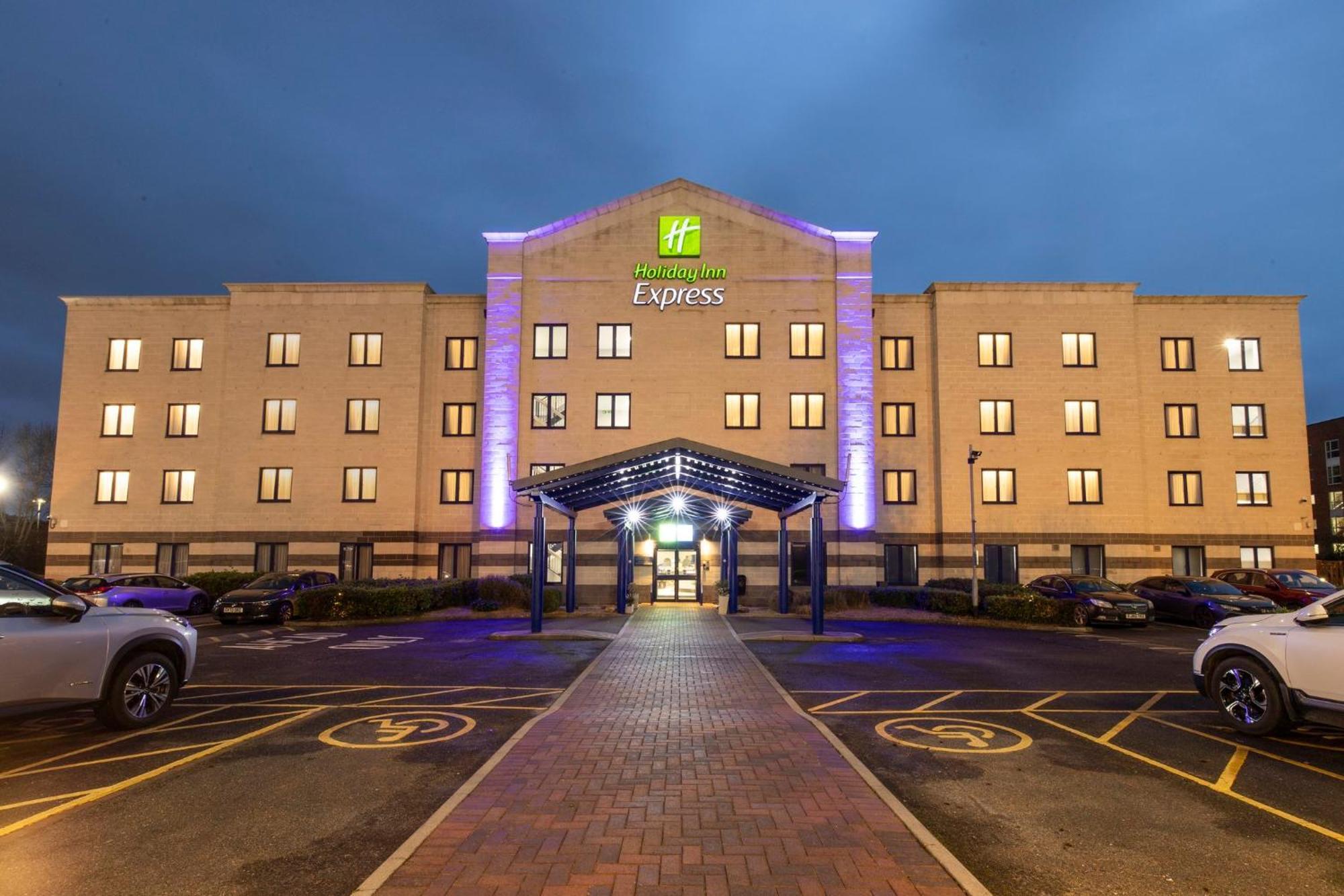 Express By Ihg 3* Пул