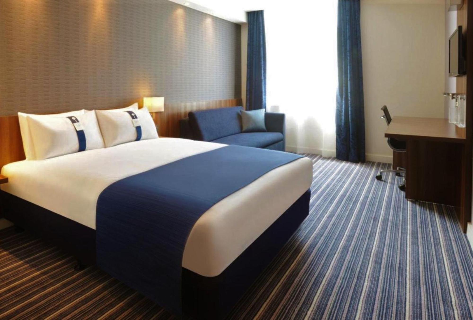 Отель Express By Ihg Пул
