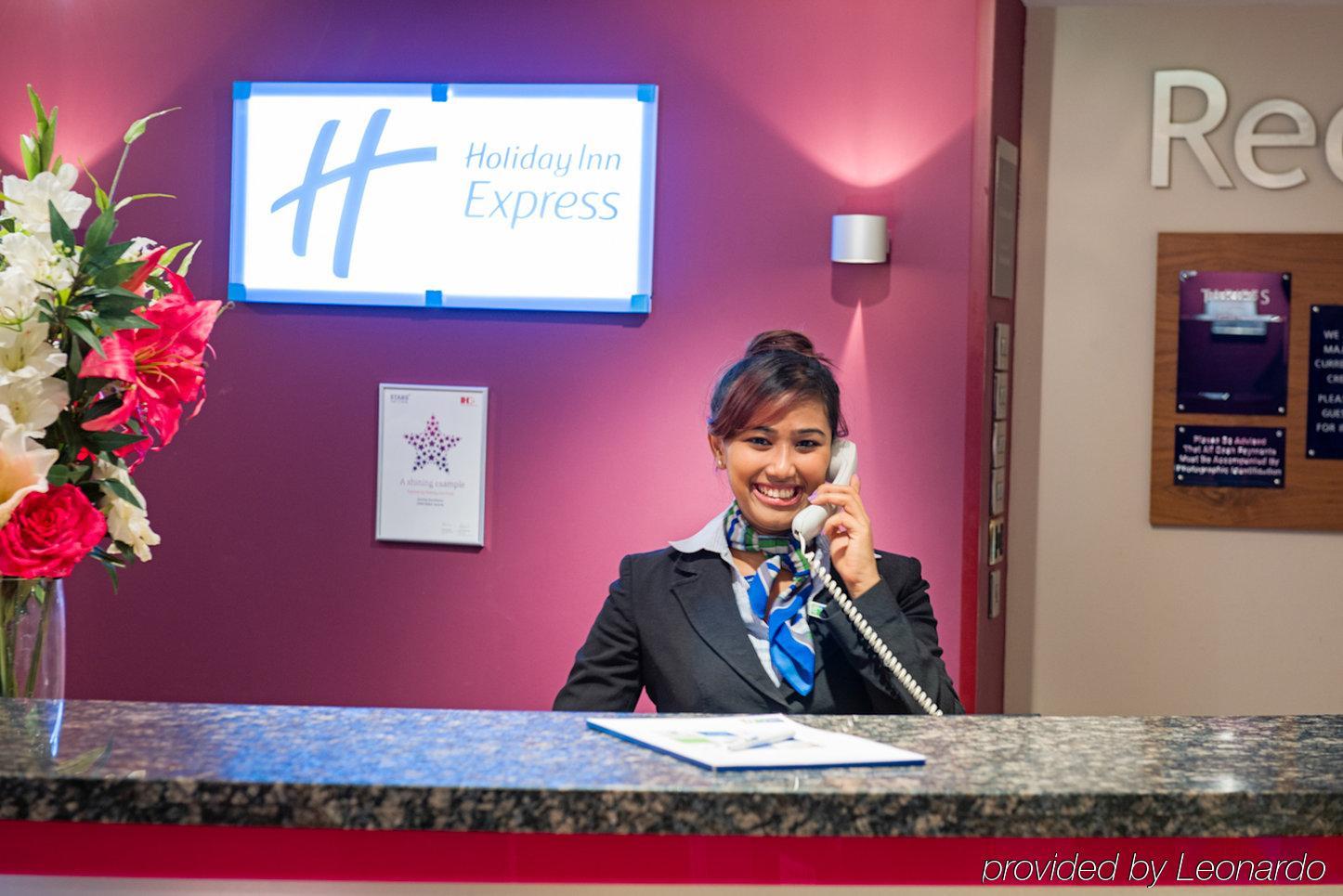 Express By Ihg Пул
