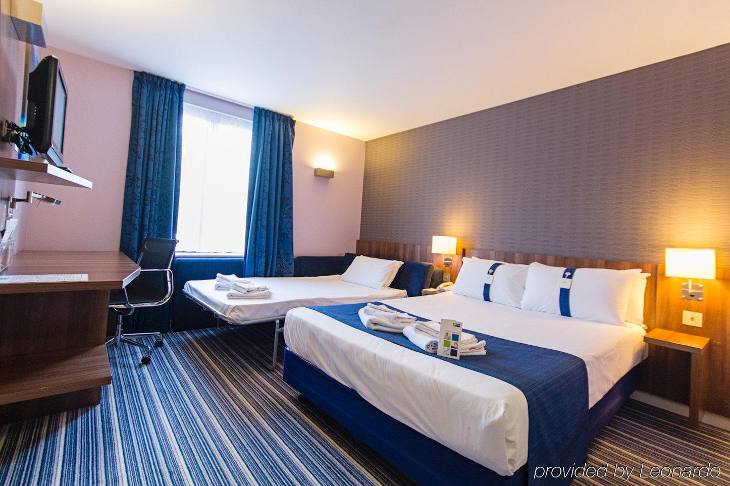 Express By Ihg Отель 3*