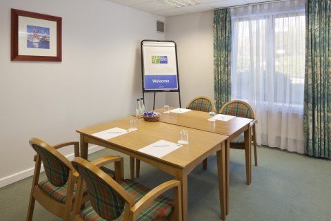 Express By Ihg 3*